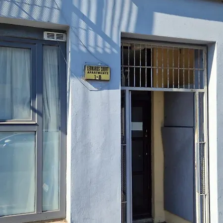 Large 2bd At Trendy Portobello Centre