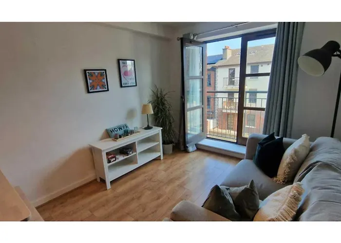 Large 2bd At Trendy Portobello Centre アパート